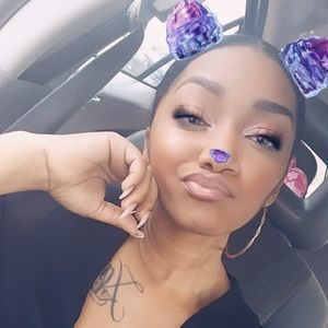 Meet your Posher, Lee